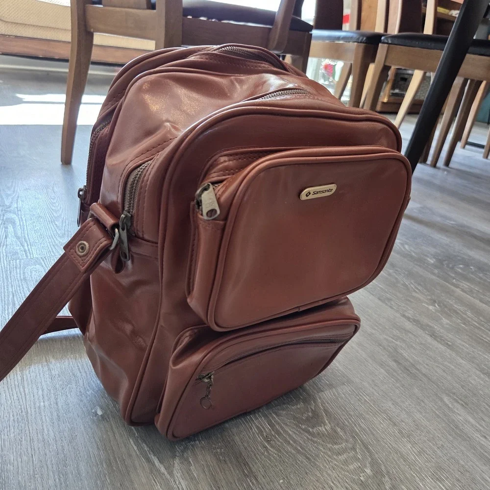 Vintage Restored Samsonite Leather Multi-Pocket Shoulder Travel Bag